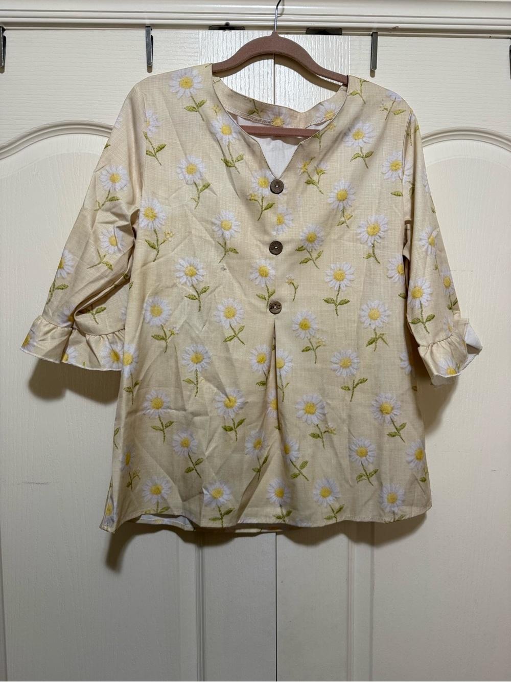 Kids Floral Button-Front Top - Cream with White Daisies